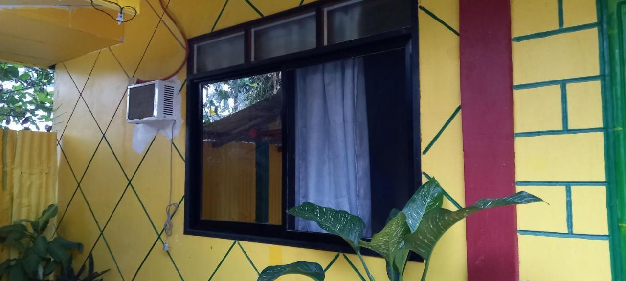 Rodel Yellow Hauz Itaytay Exterior foto