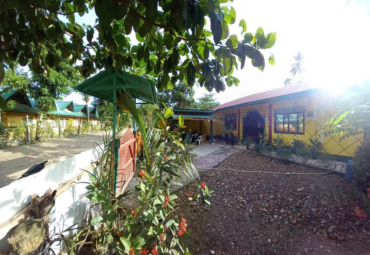 Rodel Yellow Hauz Itaytay Exterior foto